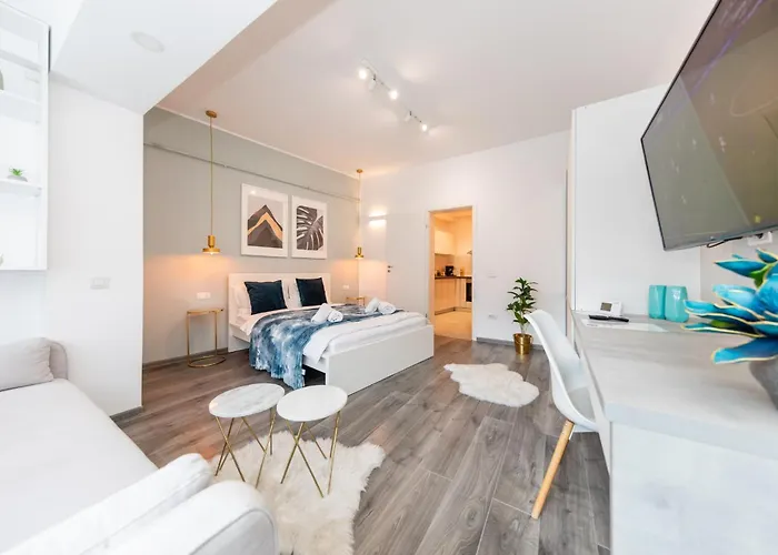 Bloom Ultracentral Бухарест