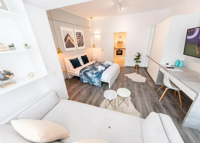 Bloom Ultracentral *